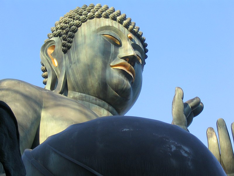File:Buddha from Below (92569284).jpg