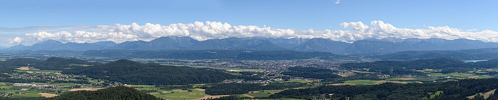 Panoramic view from Ulrichsberg in SSE direction