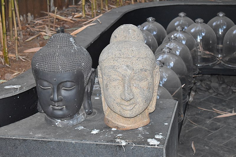 File:Gautama Buddhas 2.jpg