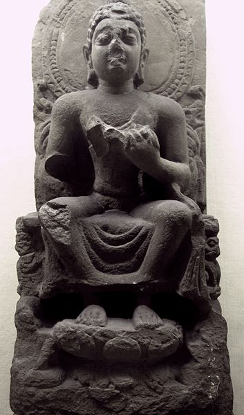 File:Indian Museum Sculpture - Buddha Preaching, 5c, Sarnath (9220794680).jpg